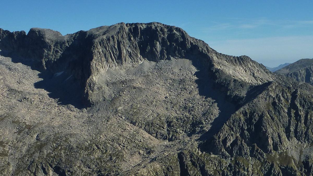 La cima del  Pico Russell.
