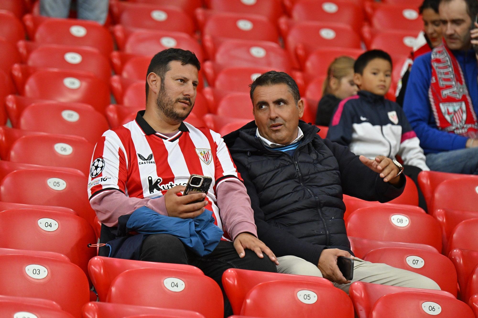 En imágenes: búscate en nuestra galería de la grada del Athletic-Getafe