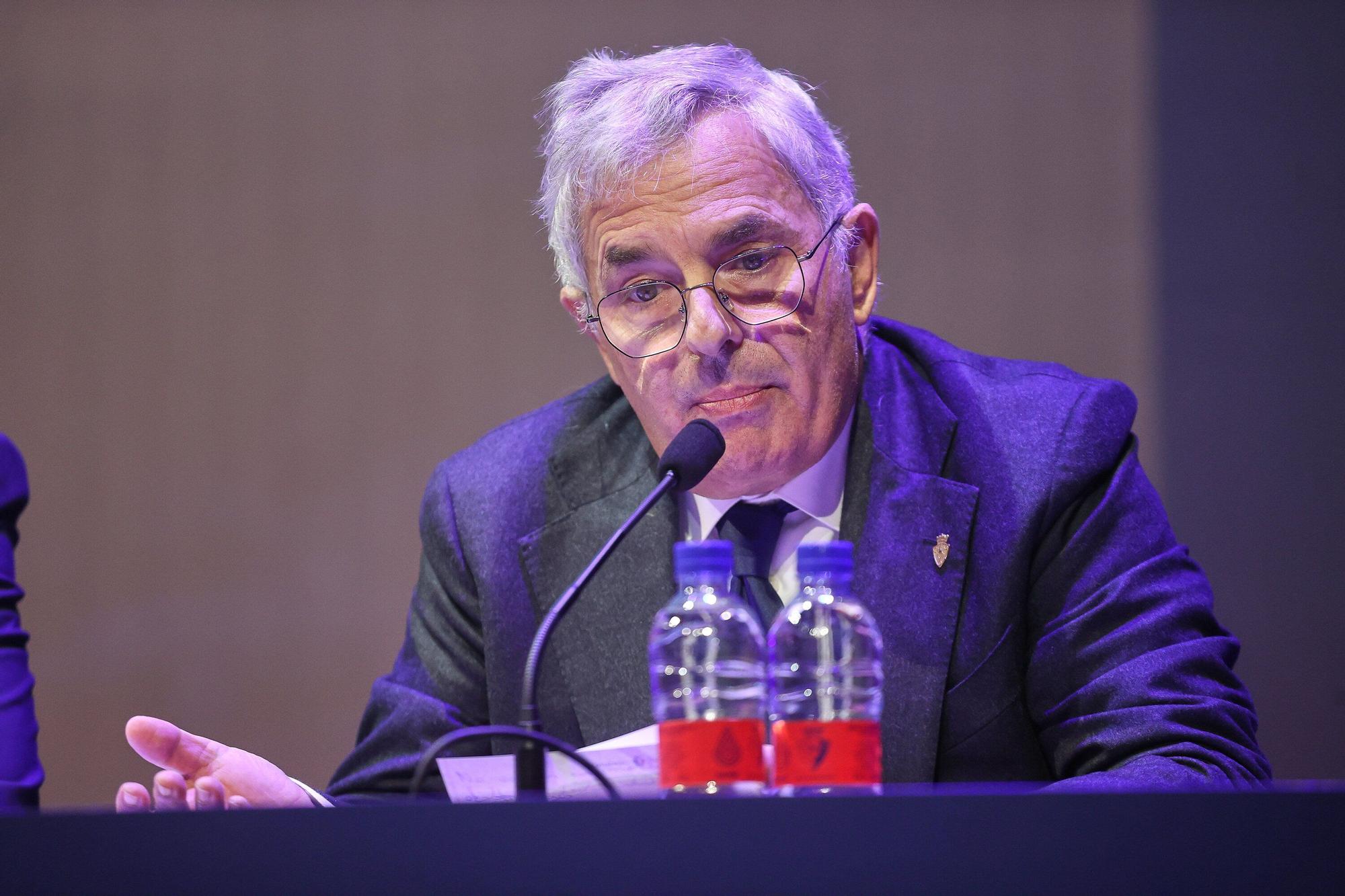 Fotos de la Asamblea de socios de Osasuna en Baluarte