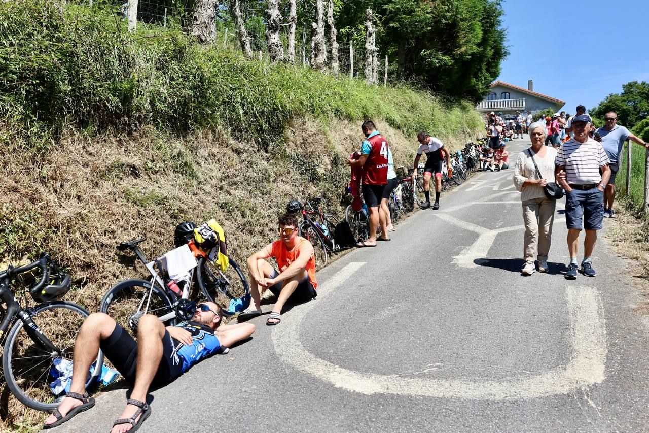 Clásica San Sebastián: Gran ambiente en el puerto de Murgil
