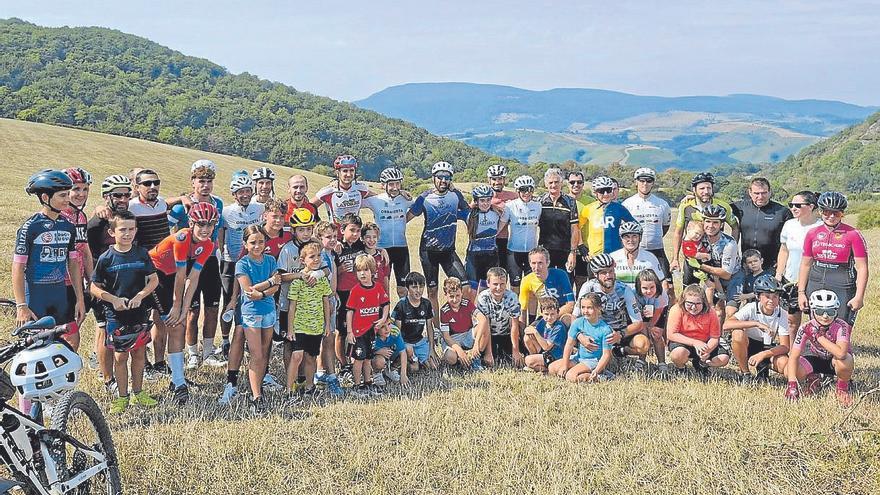 La Subida a Aitza celebra en Orbara su 40º aniversario con 53 participantes