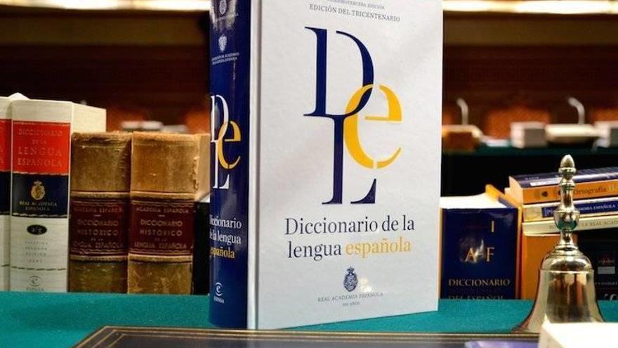 Diccionario de la RAE (Real Academia de la Lengua).