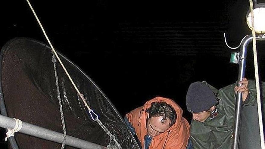 Anguletarako epea murriztu egin diete arrantzaleei