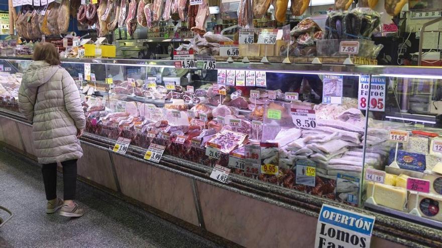 &quot;El 99% de las personas no sabe cómo guardar el embutido&quot;, según un carnicero