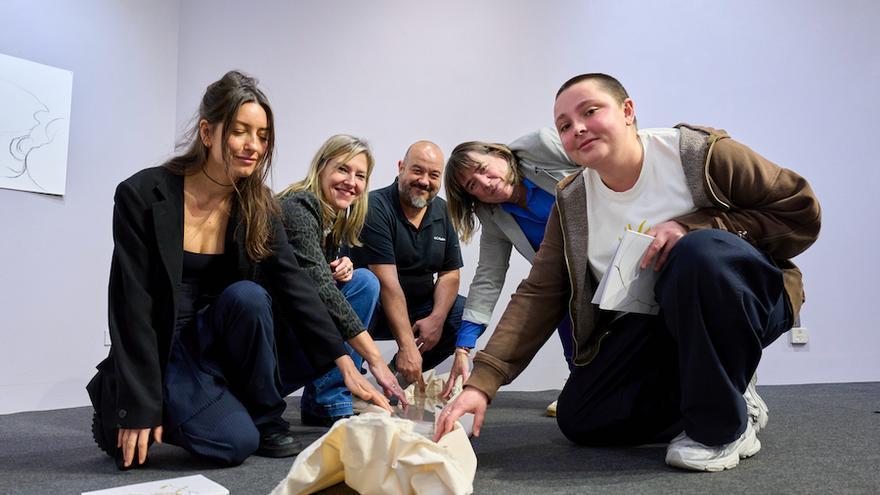 Sofía Mendiondo y Lucas Ramírez exponen en las Juntas Generales de Bizkaia