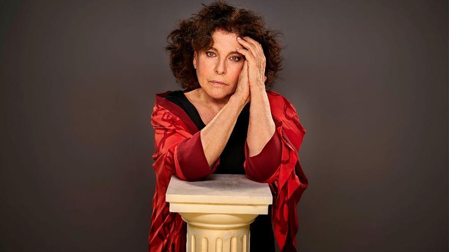 Charo López, actriz: "Hay poemas de Blas de Otero que me hacen llorar"