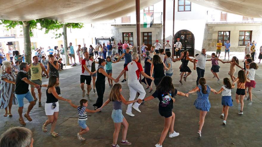 Uharte Arakil despide las fiestas a la sombra