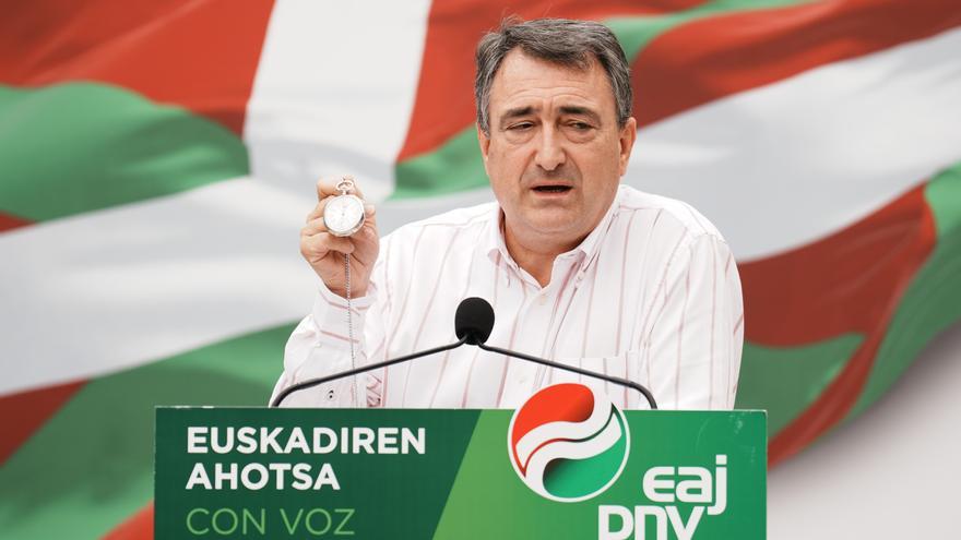 Esteban advierte de que la próxima legislatura será &quot;muy peligrosa&quot; en materia de autogobierno