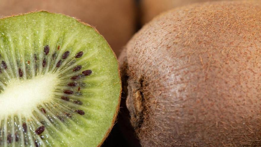 Esto le pasa a tu cuerpo si desayunas kiwi todos los días