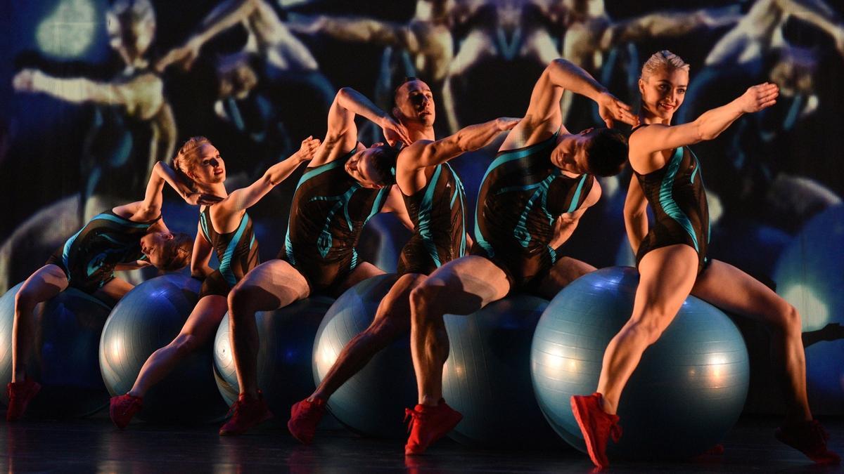 Momix llega el martes al Teatro Arriaga con su nuevo espectáculo de danza Alice