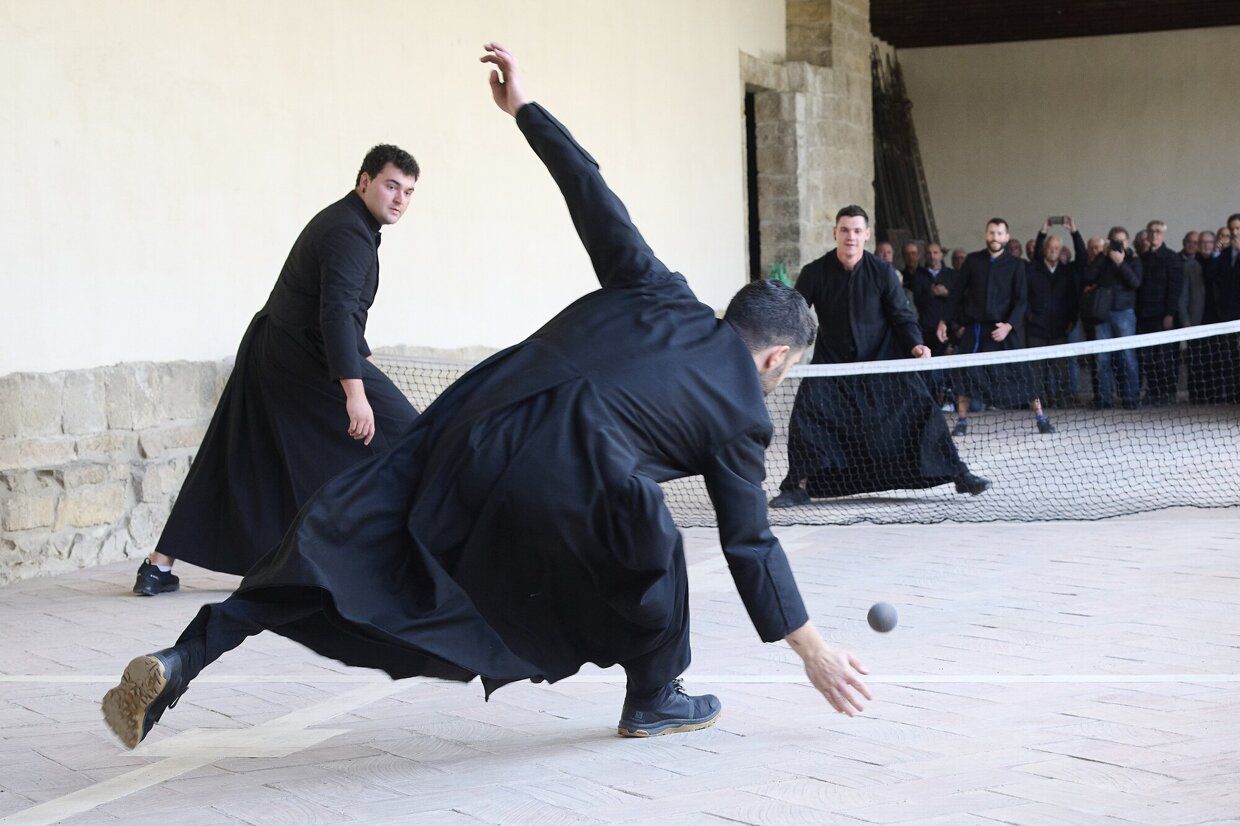 Partido de paxaka en la catedra de Pamplona
