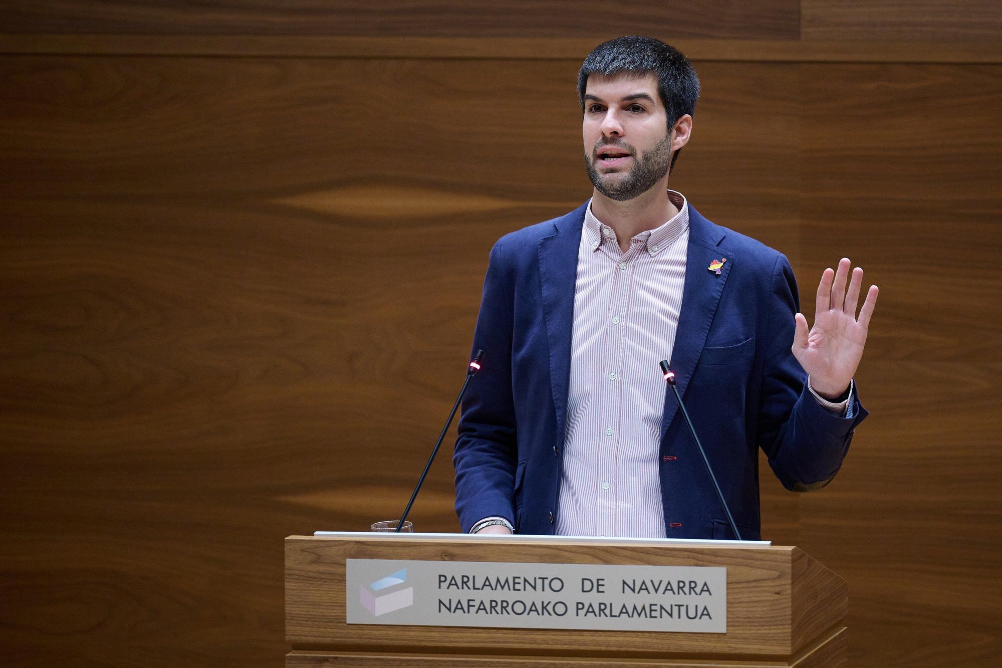 Fotos del pleno del Parlamento de Navarra este jueves, 18 de septiembre