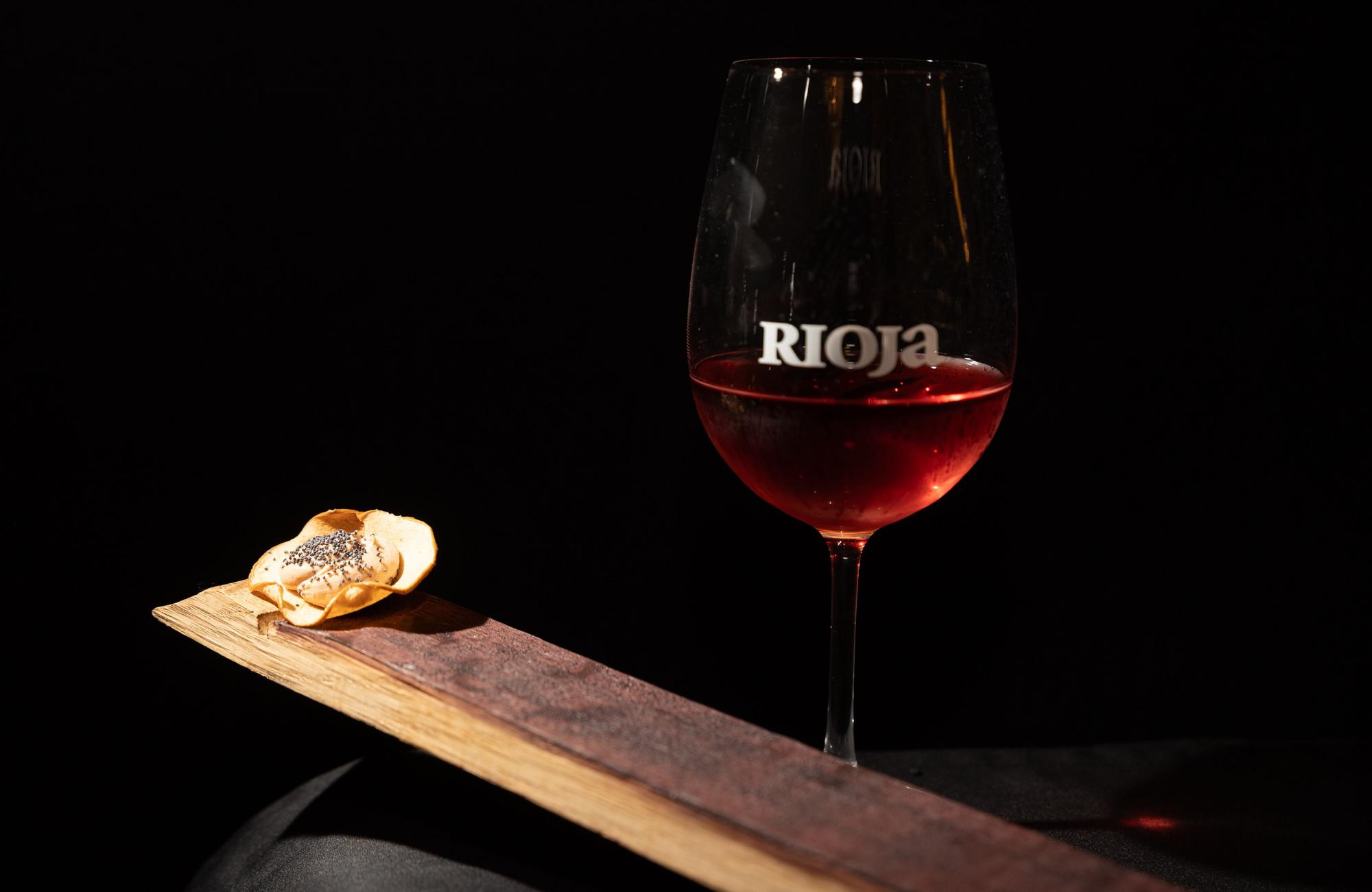Maridaje de DOC Rioja con un pintxo en la fiesta del Centenario