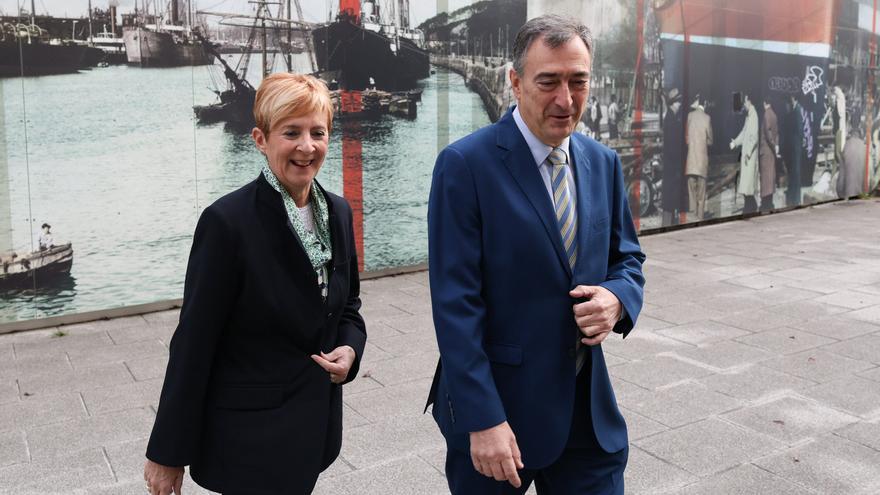 Tapia denuncia la &quot;decepcionante&quot; devolución de documentos incautados por Franco