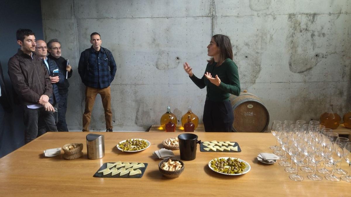 Cata con gildas y queso Idiazabal.