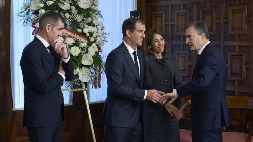Esteban ensalza el legado de Garaikoetxea: "Puso las primeras piedras en una etapa difícil y brillante"
