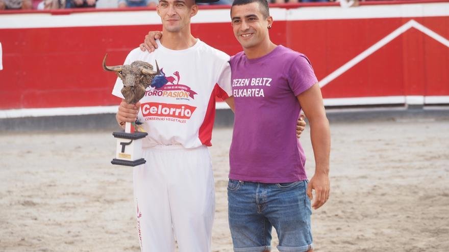 El extremeño Israel Pérez &#039;Ruso&#039; se estrena con victoria en el Campeonato de Recortadores de Azpeitia