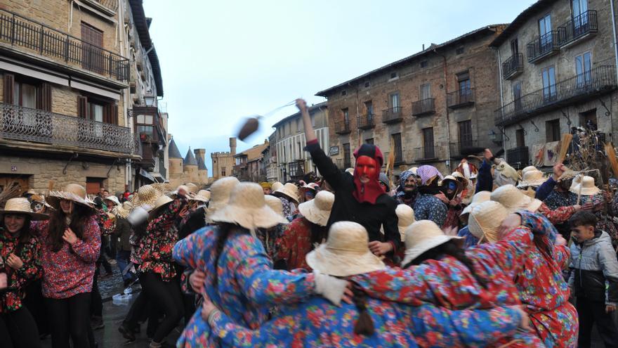 Un carnaval rural muy reivindicativo en Olite