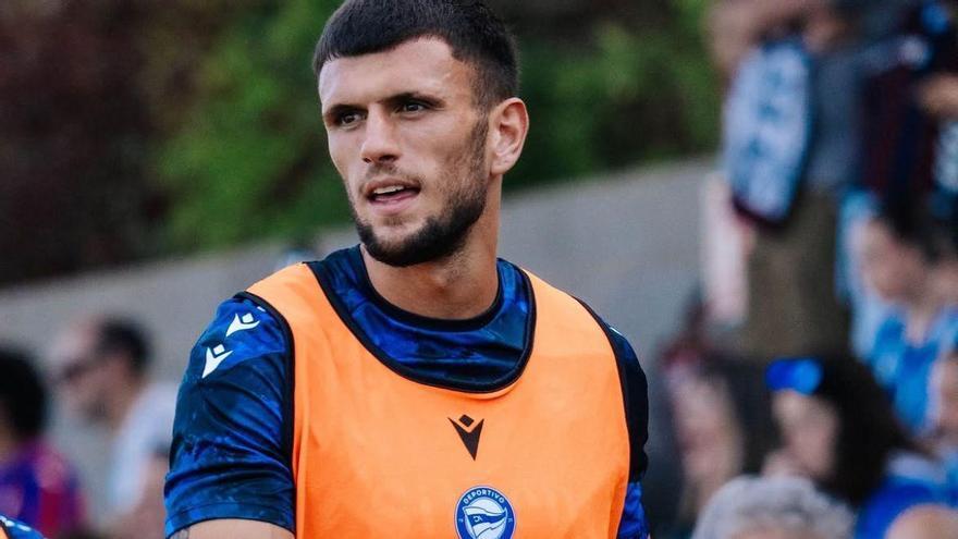 Álvaro García se va cedido al filial del Villarreal