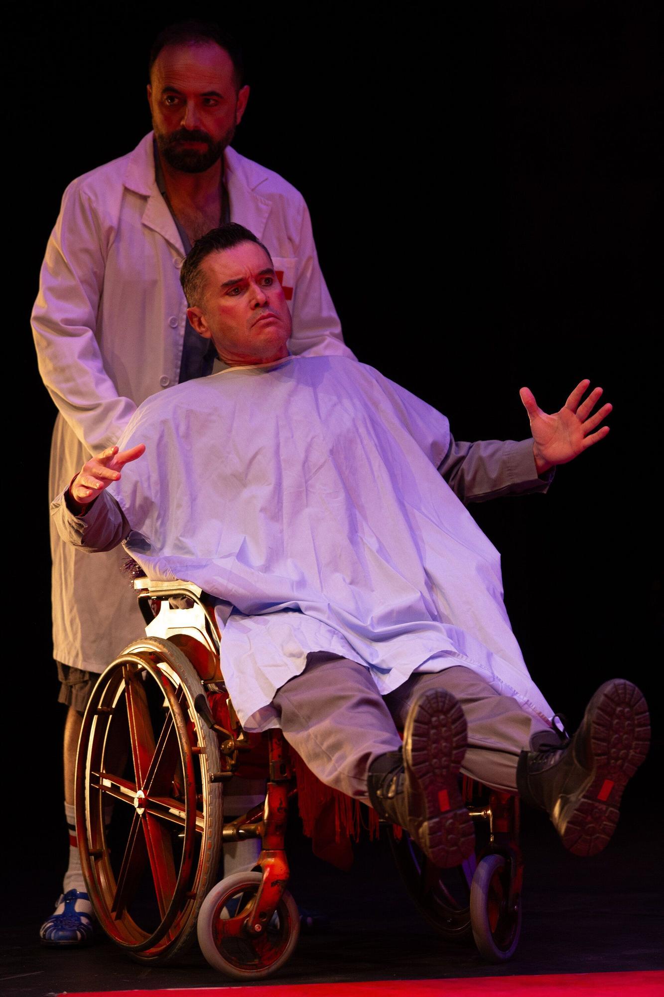 Fotos de 'Las bingueras de Eurípides' en el Festival de Teatro de Olite 2025