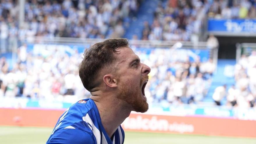 El Alavés se agarra al mejor Toni