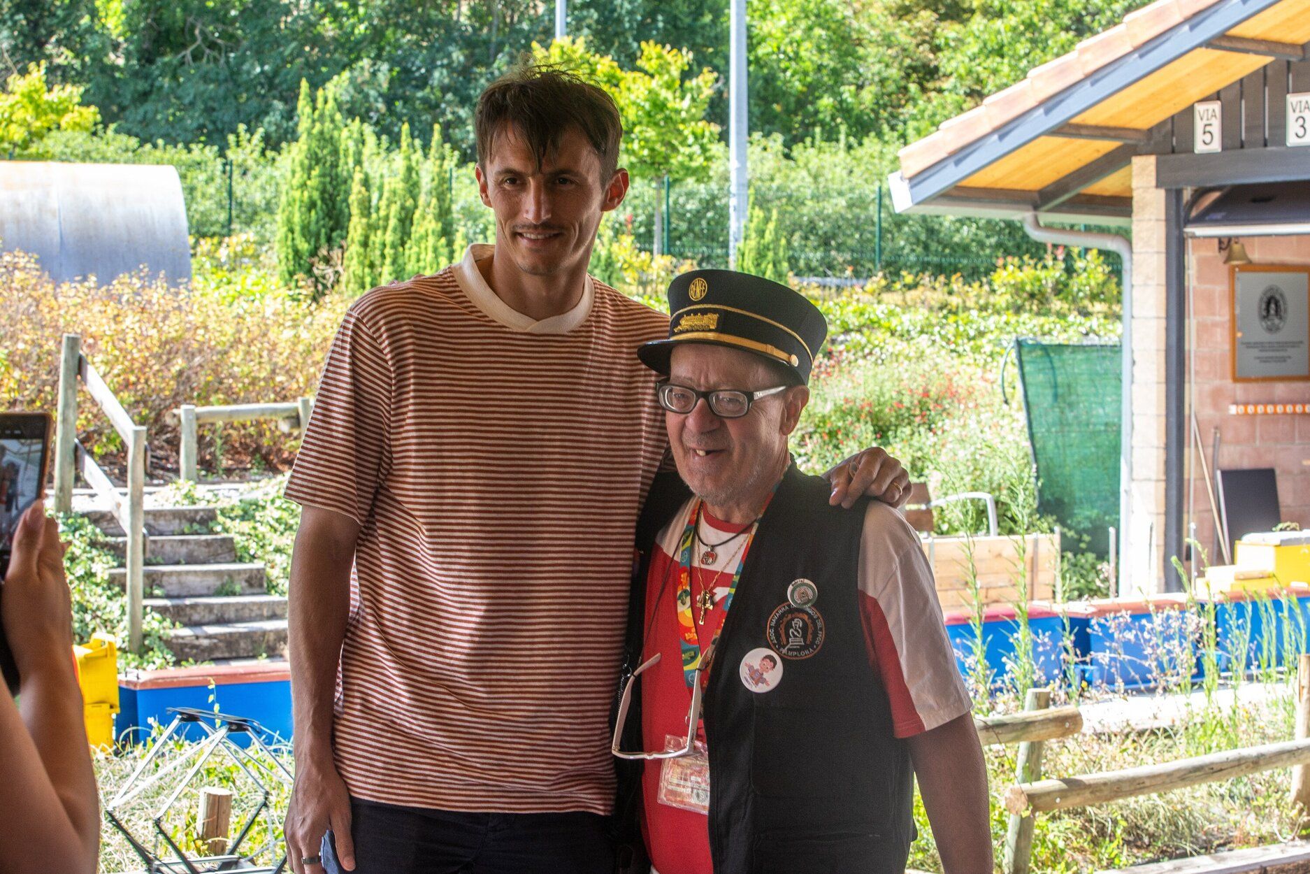 FOTOS | Budimir disfruta con su familia y se monta en el tren de Trinitarios