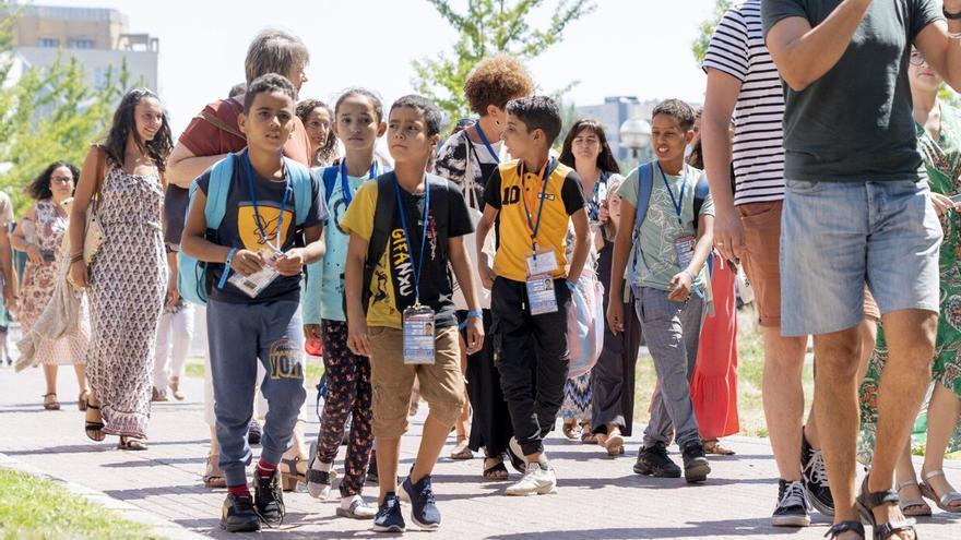 Álava busca 19 familias para acoger menores saharauis el próximo verano