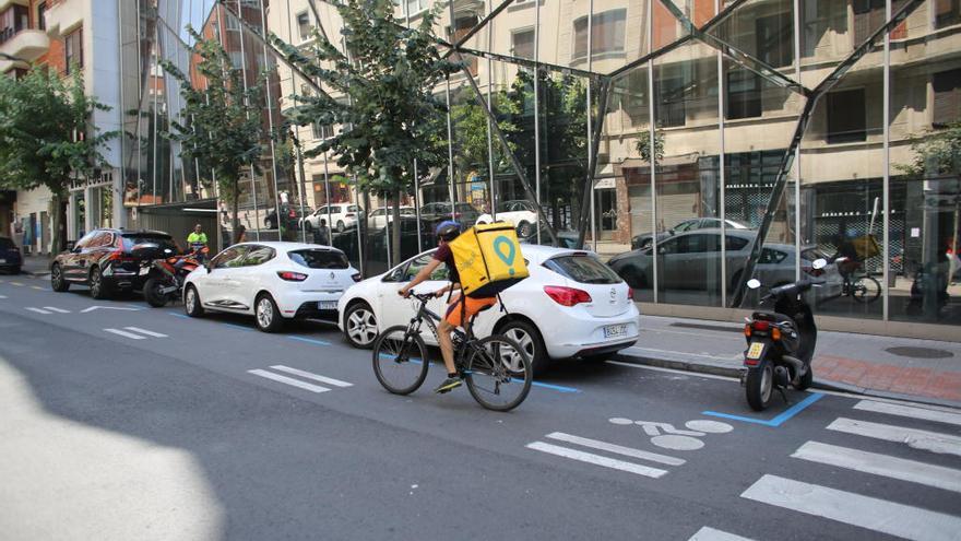 Díaz traslada a los &#039;riders&#039; que &quot;siguen progresando&quot; en la ley para regular su situación