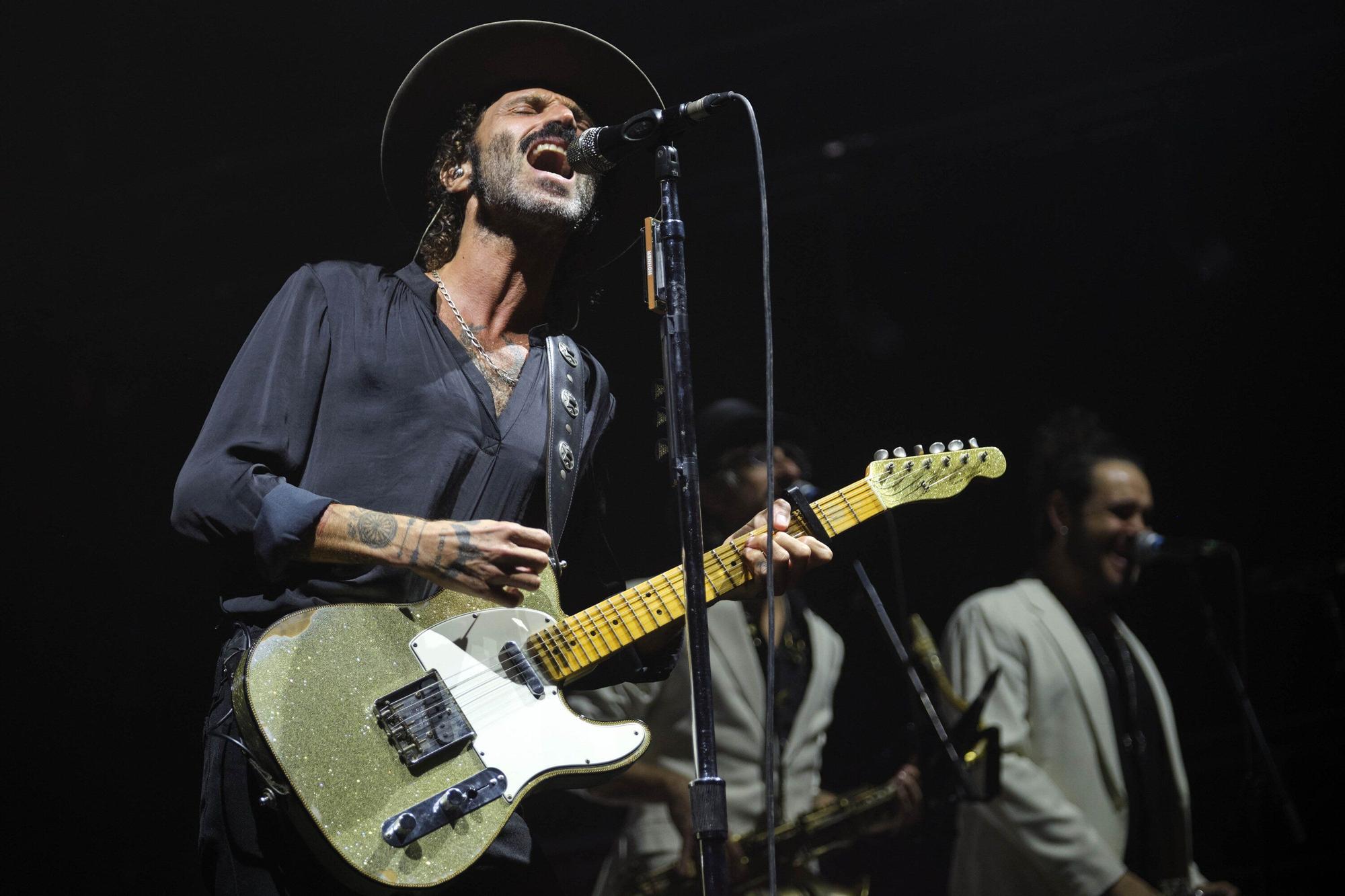 Fotos del concierto de Leiva en el Navarra Arena