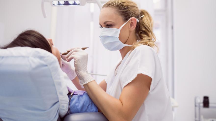 Los dos mejores dentífricos para tus dientes y encías, según