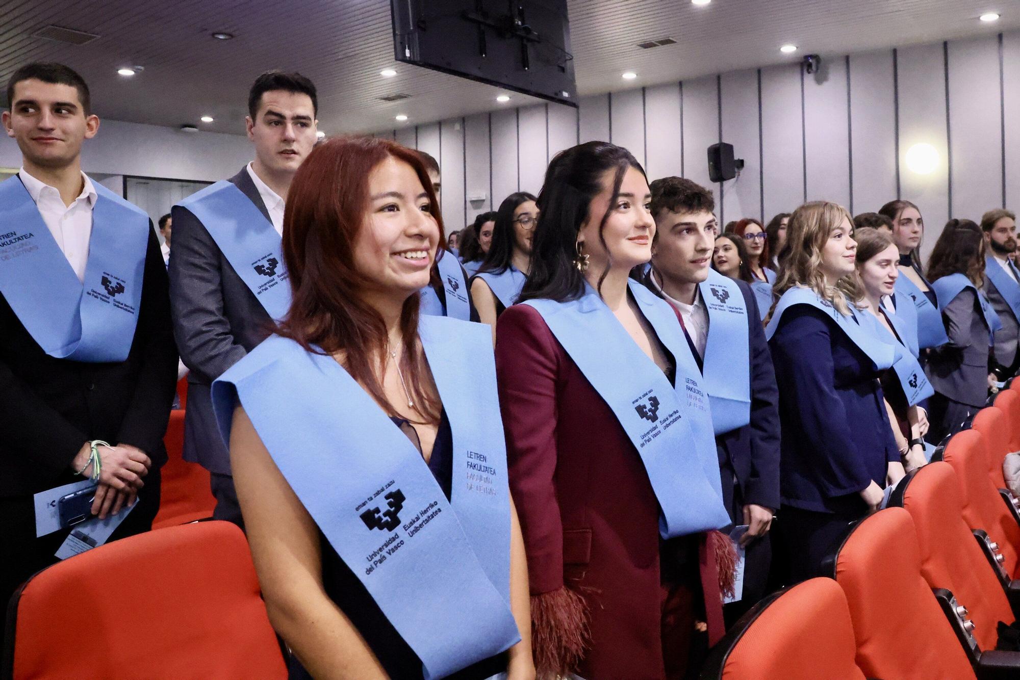 En imágenes: Graduación de alumnos de la Facultad de Letras