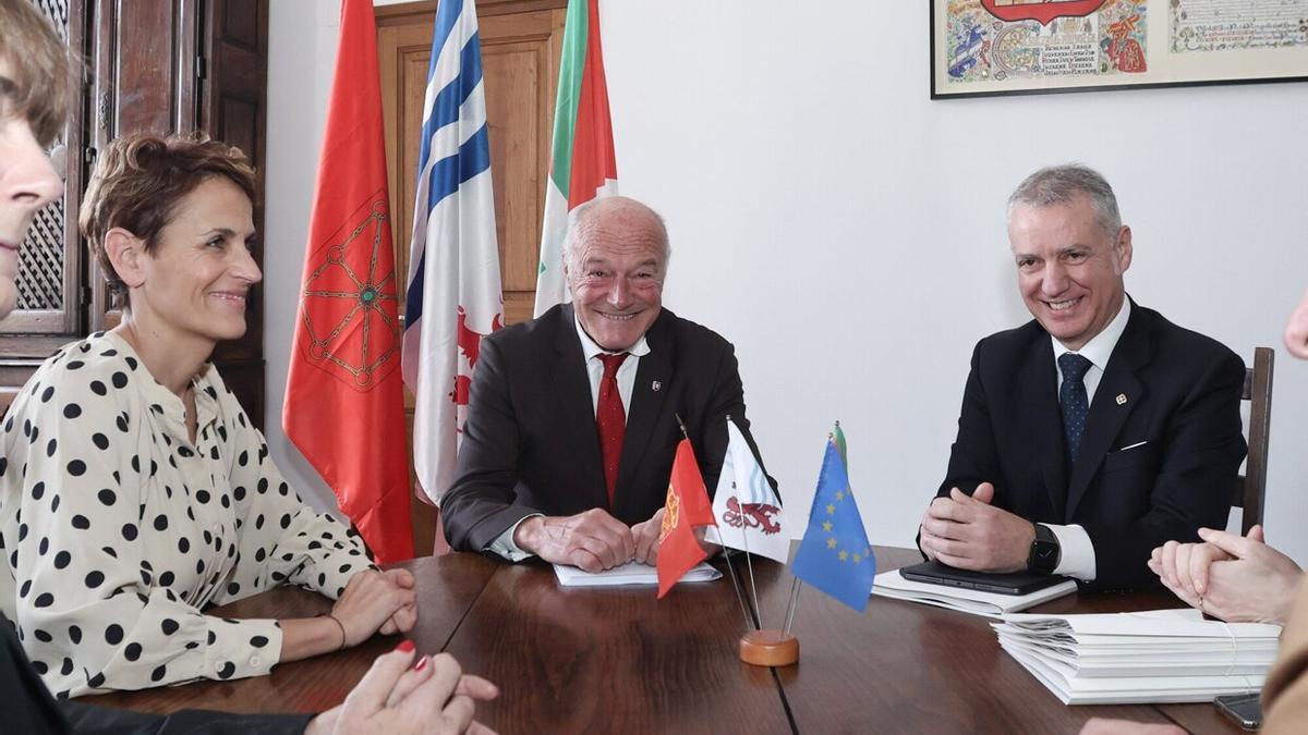 Chivite, Rousset y Urkullu, en una reunión anterior.
