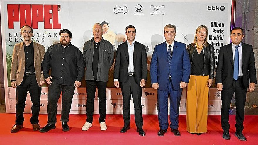 Luces sobre la oscuridad