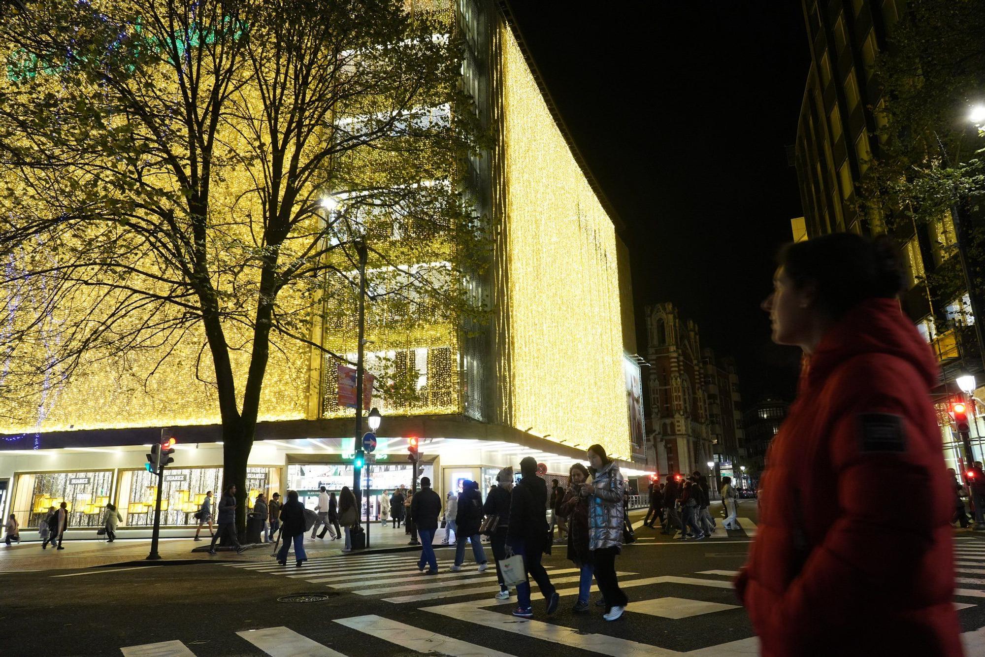 En imágenes: la Navidad ya luce en Bilbao
