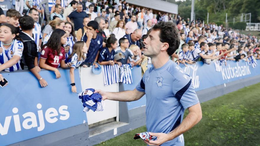 Los &#039;olvidados&#039; de la Real: Odriozola, Becker y otros tres jugadores se quedan sin dorsal
