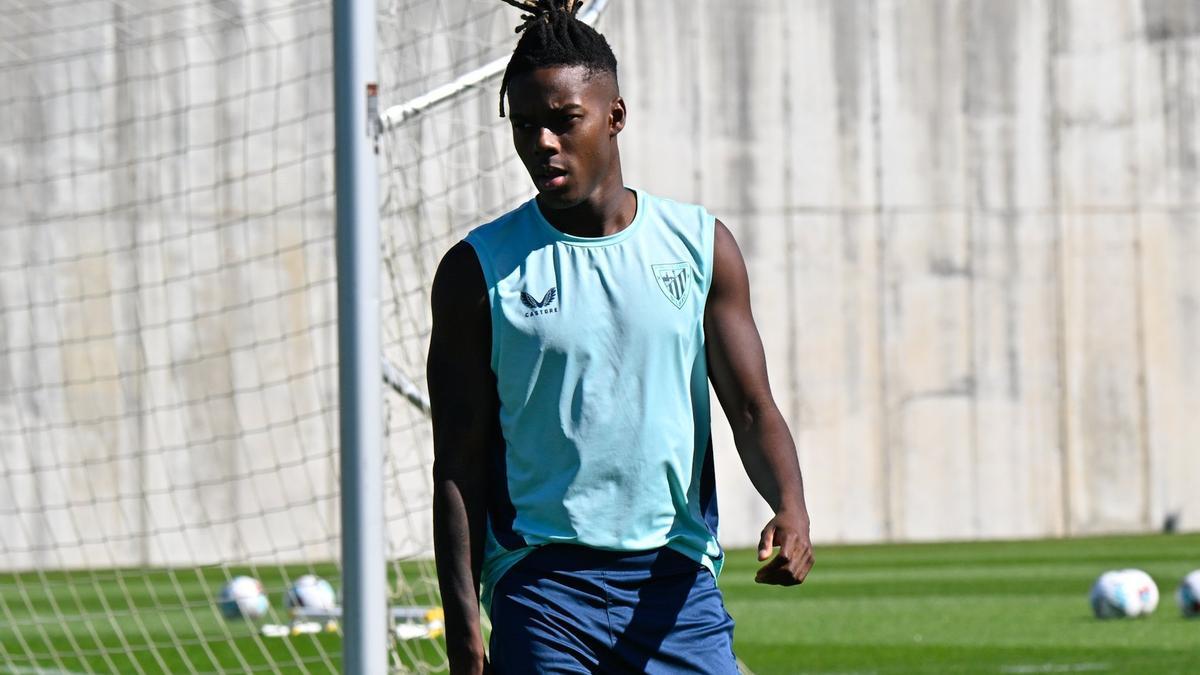 Nico Williams durante el entrenamiento del jueves en Lezama tras el partido de Champions ante el Borussia Dortmund