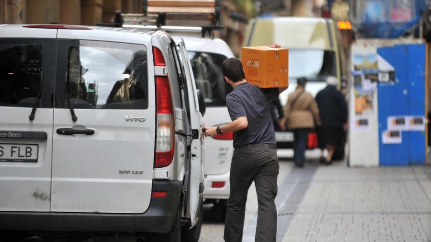 Un trabajador de reparto en Donostia