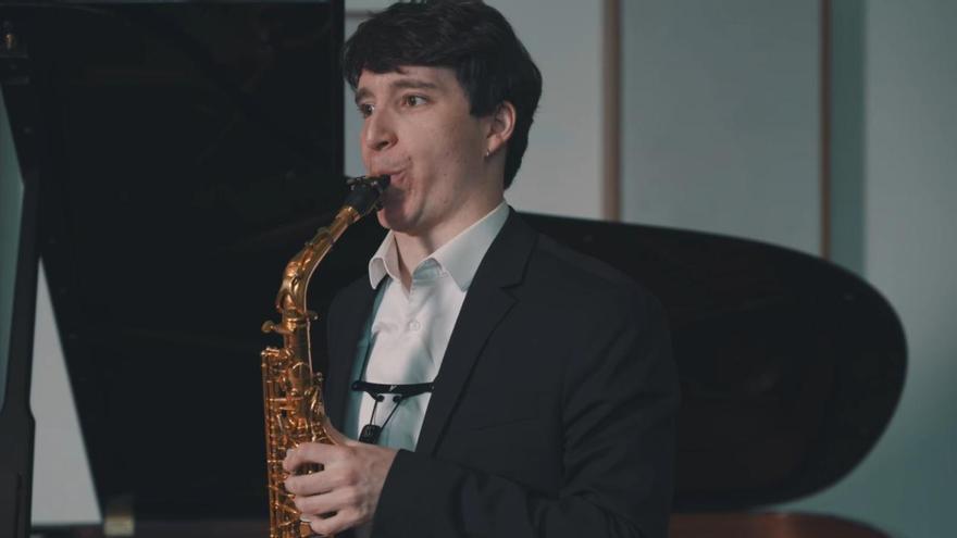 El saxofonista vizcaino Iñaki Bermúdez y la pianista japonesa Yume Takasaki ofrecerán el recital Munduko Kantuak
