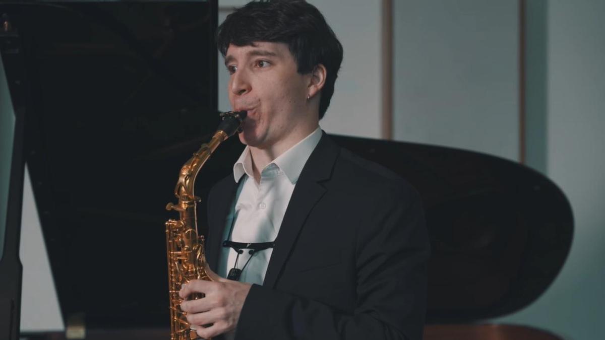 El saxofonista vizcaino Iñaki Bermúdez y la pianista japonesa Yume Takasaki ofrecerán el recital Munduko Kantuak.