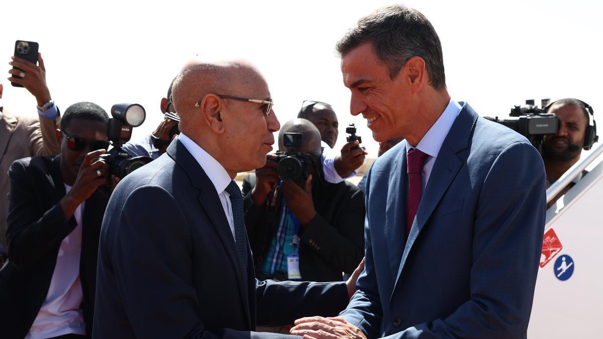 Sánchez se reúne en Nuakchot con Mohamed Cheij Ghazuani, el presidente de Mauritania.
