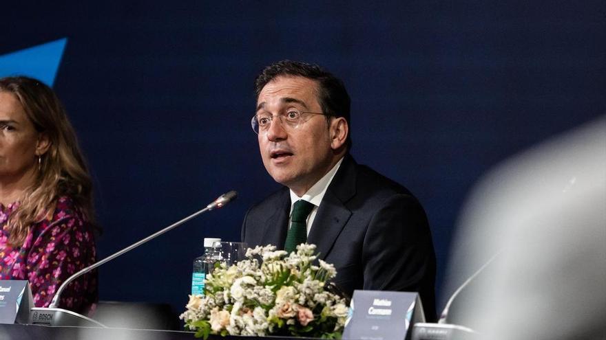 Albares dice que el futuro de Ucrania está en Europa y apoya su búsqueda de paz y libertad