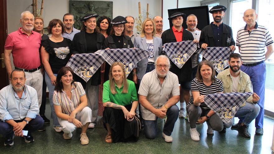 Barakaldo recibe a los txupineros y los pregoneros