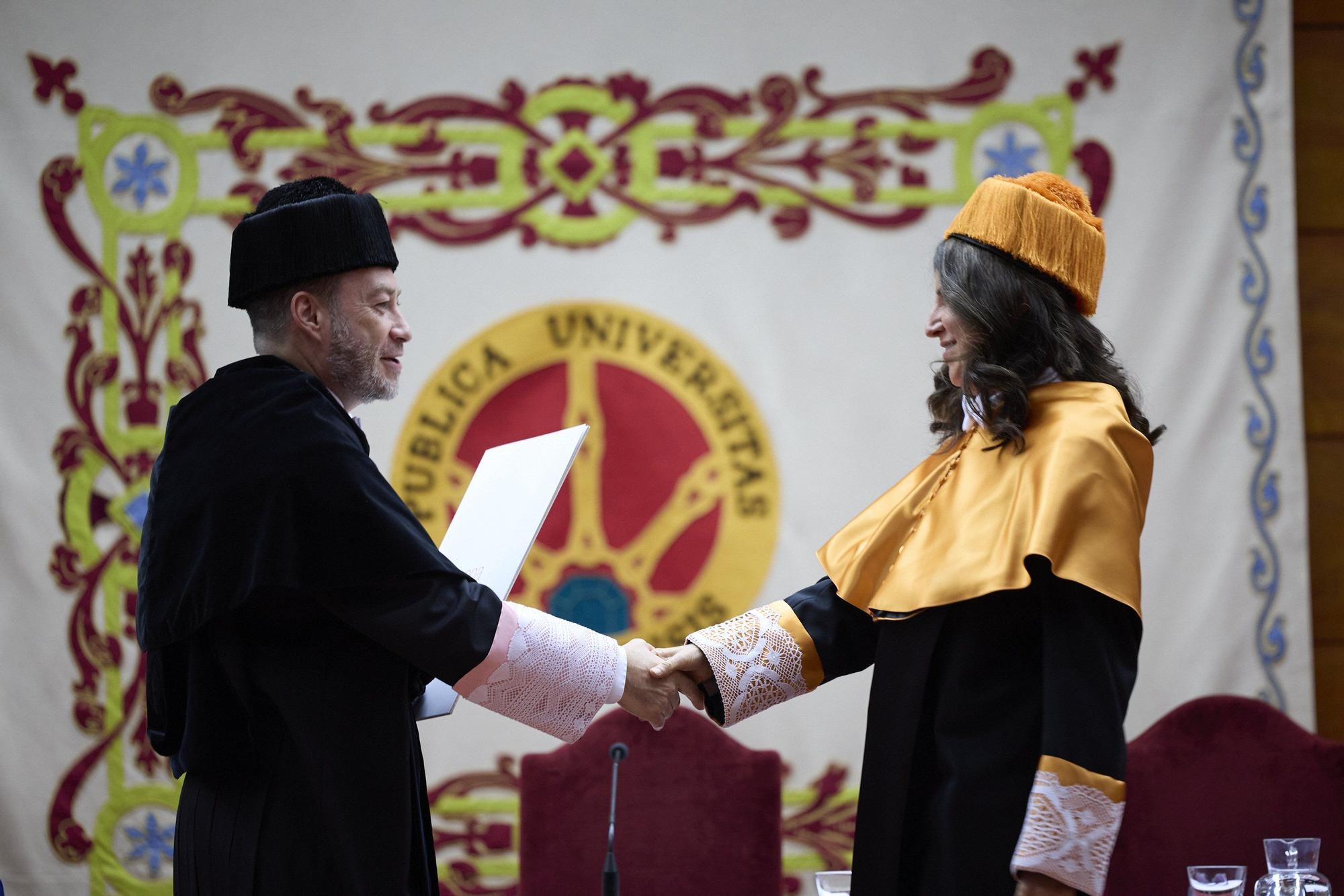 Fotos del homenaje de la UPNA a las personas que llevan 25 años trabajando en la Universidad