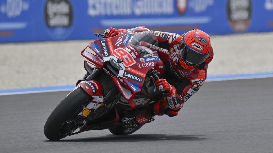 Marc Márquez inicia la remontada con una victoria al sprint en el GP de Hungría