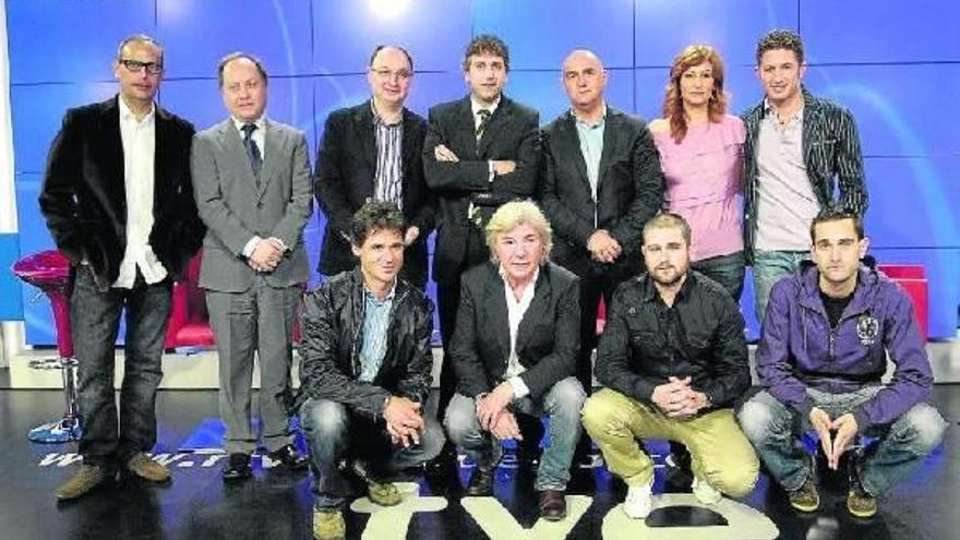De pie, Riveras, Moreno, Fran Llorente, Santiago González, Gómez-Acebo, Ruiz y Serrano. Abajo, Crivillé, Nieto, Martín y Figueira.