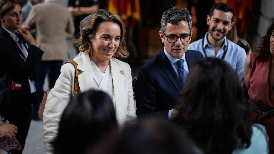El PSOE apura el diálogo con el PP y Junts para salvar los decretos