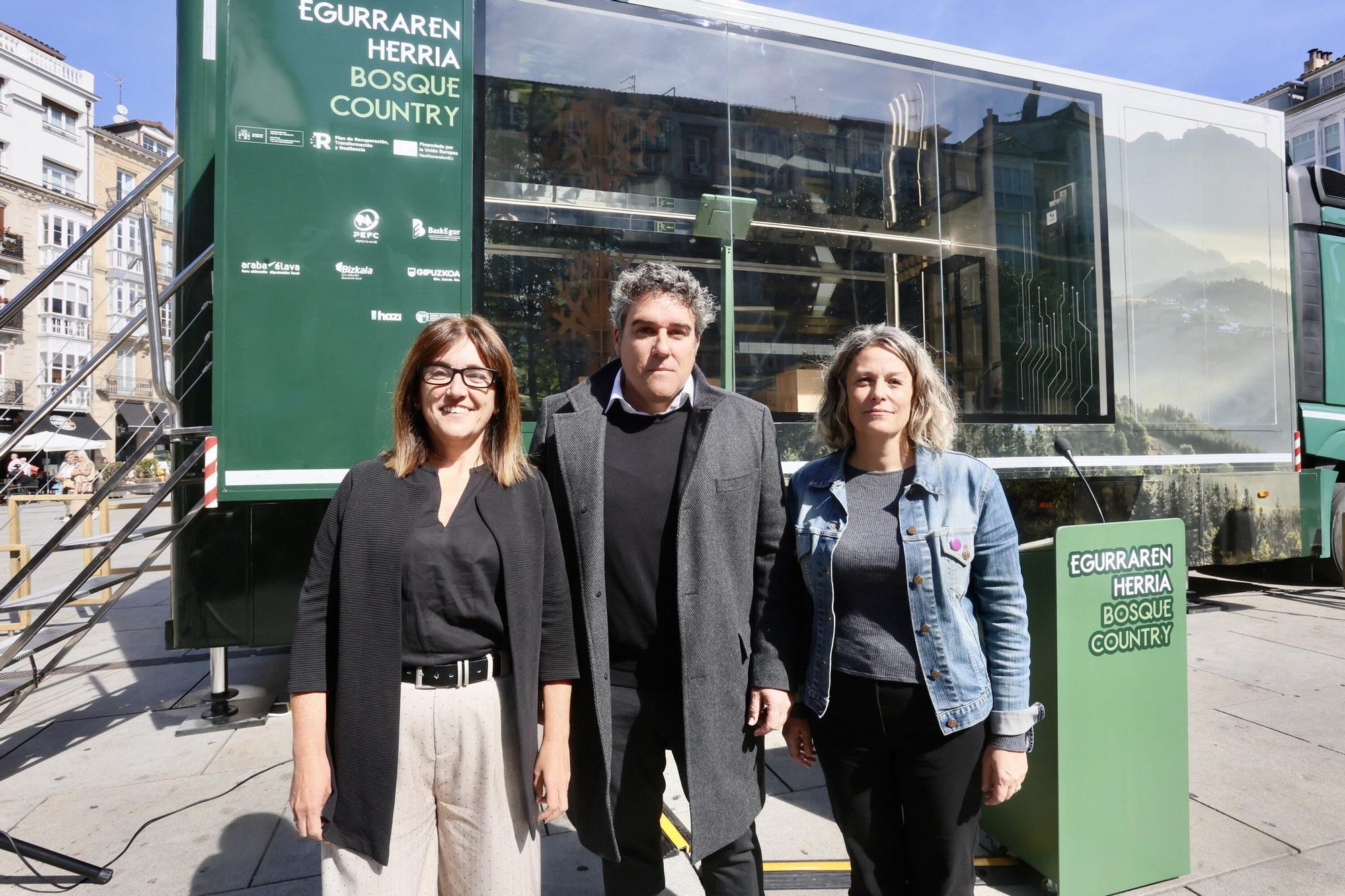 El camión de &#039;Egurraren Herria. Bosque Country&#039; arranca en Vitoria