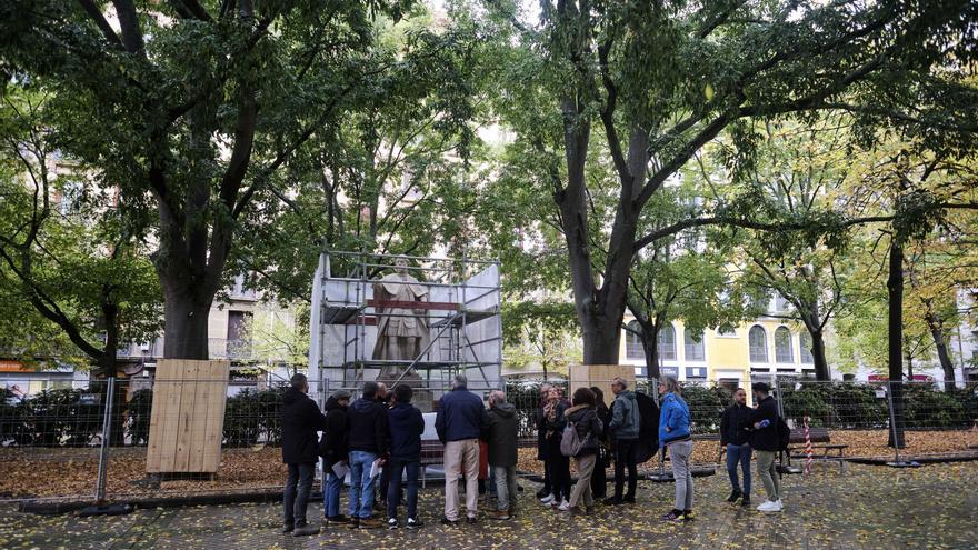 Pamplona: el inminente traslado de las estatuas deja vía libre a la reforma de Sarasate