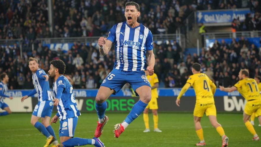 El Alavés se libra 'in extremis' de otra decepción en casa