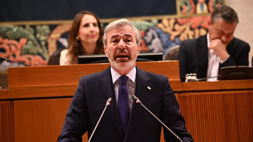 Azcón promete presupuestos hasta 2030 en su discurso de investidura